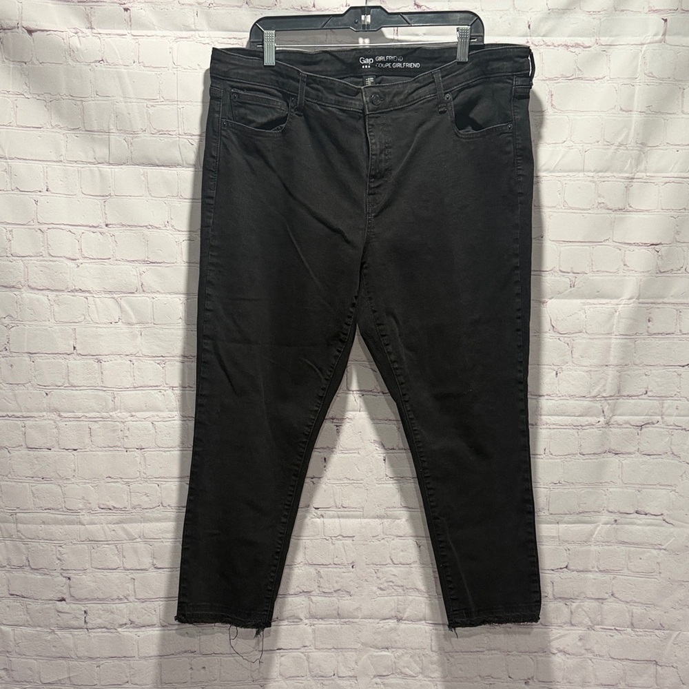 GAP‎ Black Raw-Hem Stretch Coup Girlfriend Jeans Woman’s Size 18
